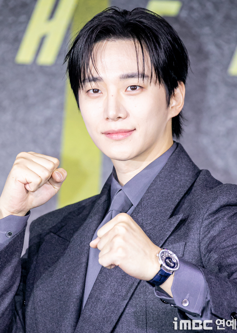 [포토] 이준호, 우리집 시계로 변신러