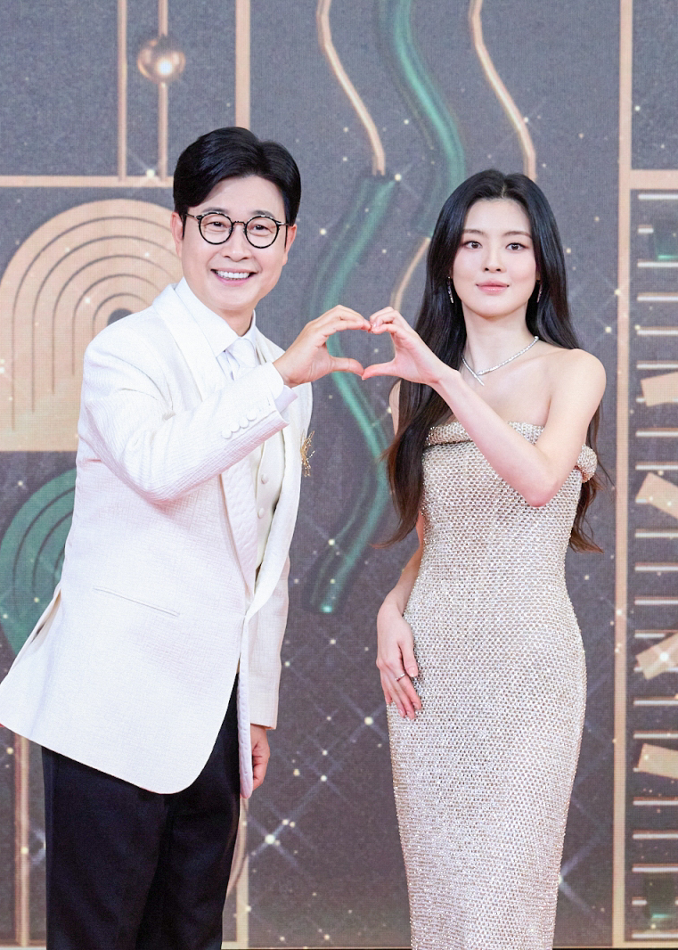 김성주·이선빈 MBC 연기대상 MC 레드카펫