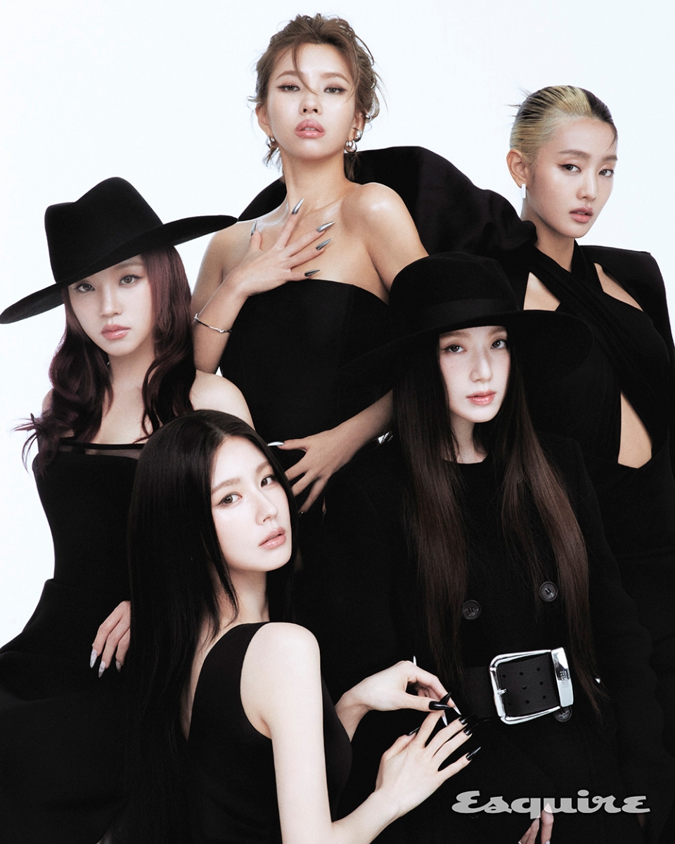 컴백 앞둔 아이들, 블랙+화이트 파격 비주얼 [화보]