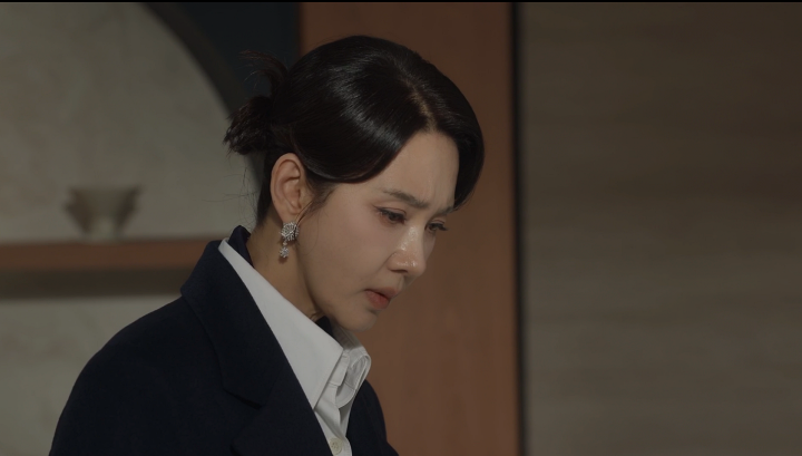 '첫 번째 남자' 박건일, 오현경 친아들일까? "점 가리기 위해 타투"