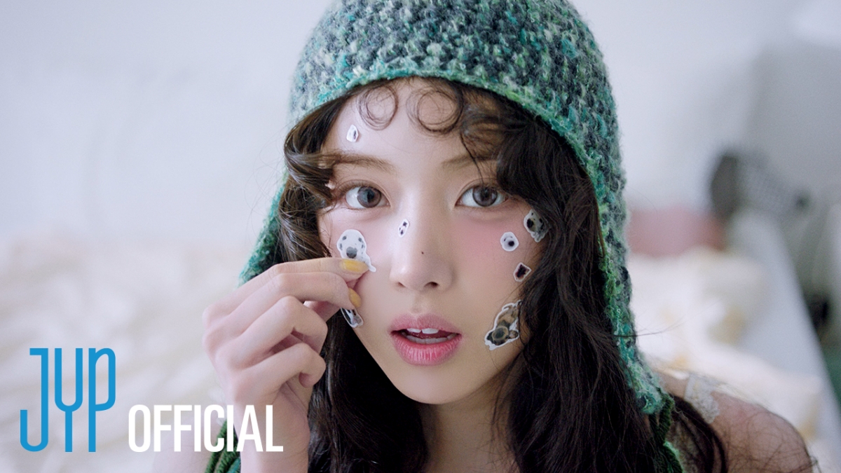 alt=NMIXX-미니-5집-헤비세레나데