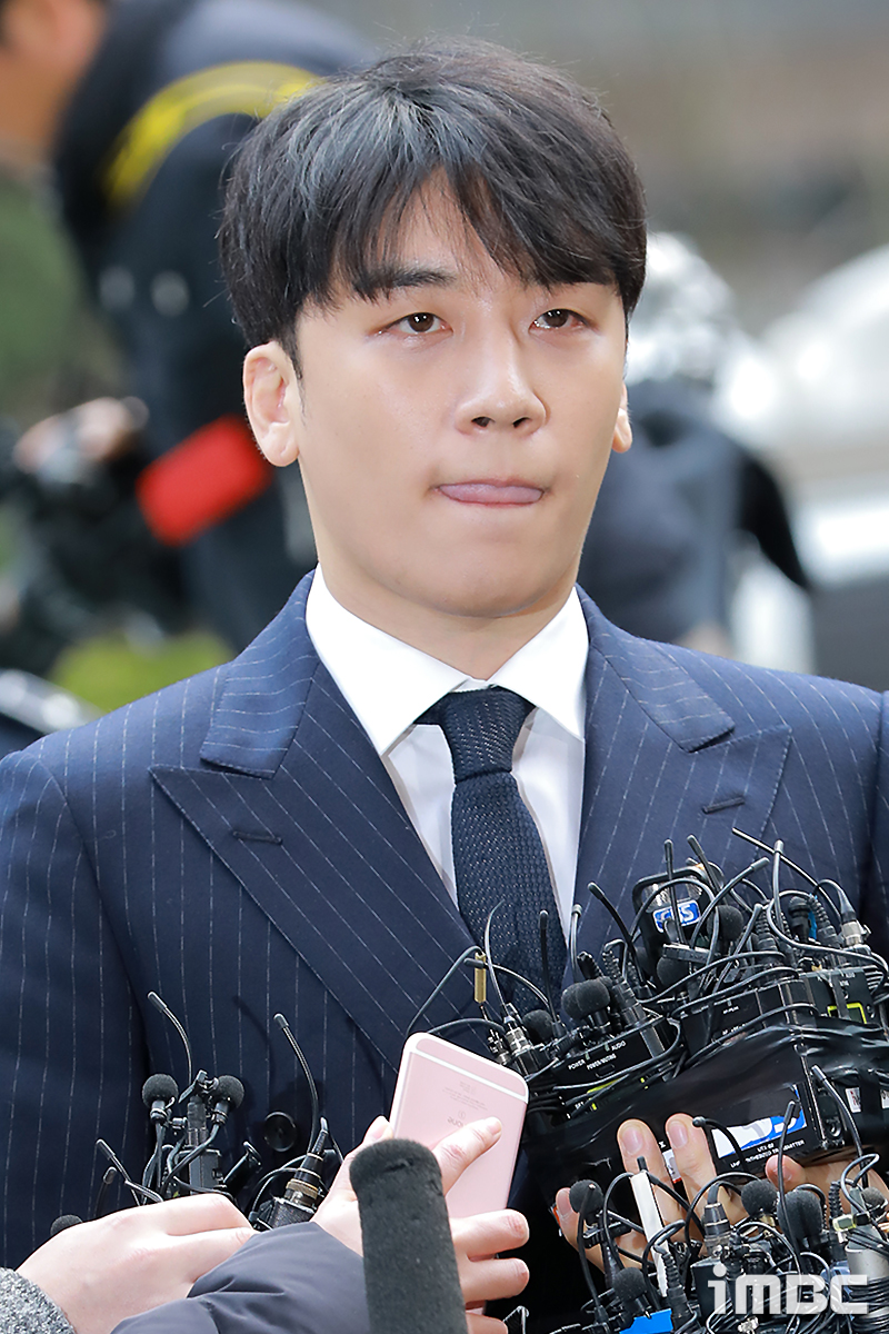 승리, 이미 결혼→아빠 된다…♥20대 아내 내년 1월 출산